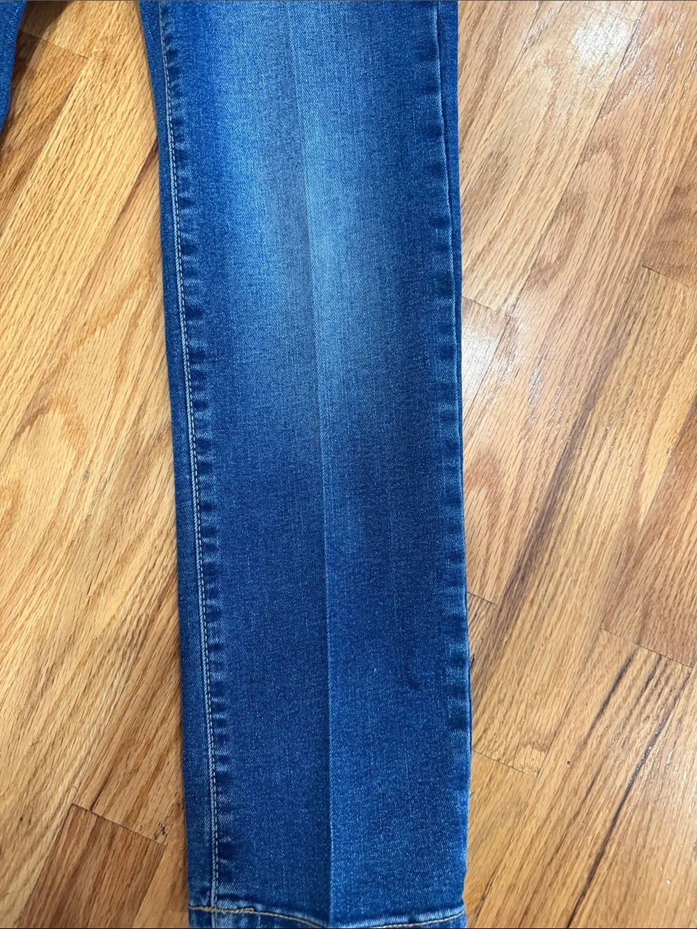 GAP Boys Size 8 Regular Jeans in Deep Blue Wash